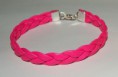 Pulsera trenzada de cuero.